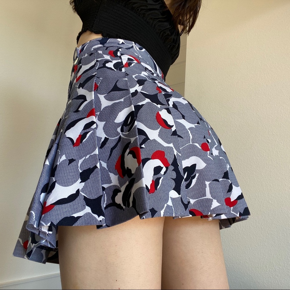 American Apparel Skater Skirt - Picture 2 of 3